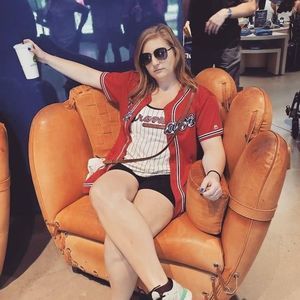 Meet your Posher, Kayla